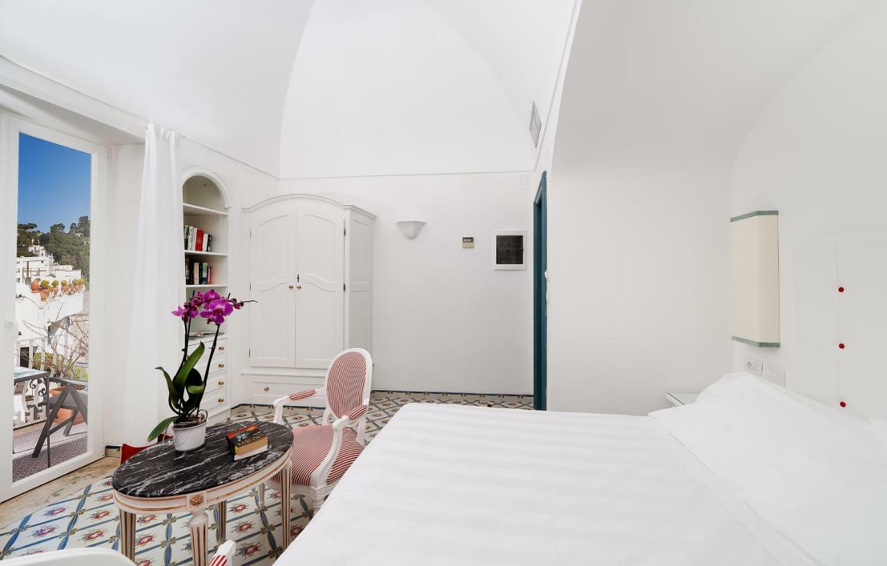 Sina Flora Hotel Capri Exterior photo
